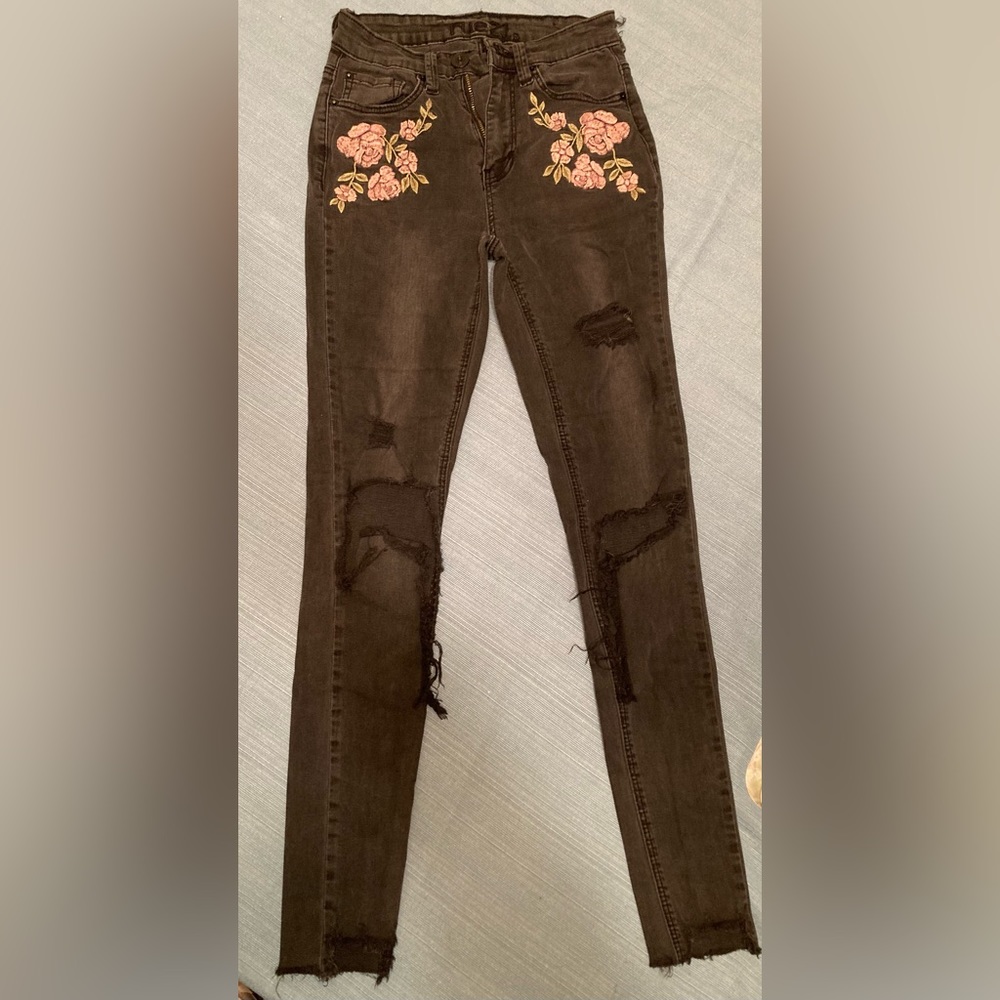 Women’s Black High Rise Distressed Jeggings with Floral Accent Patches by Rue 21